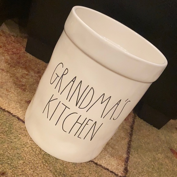 ❌SOLD❌ Rae Dunn Grandma’s Kitchen Utensil Crock